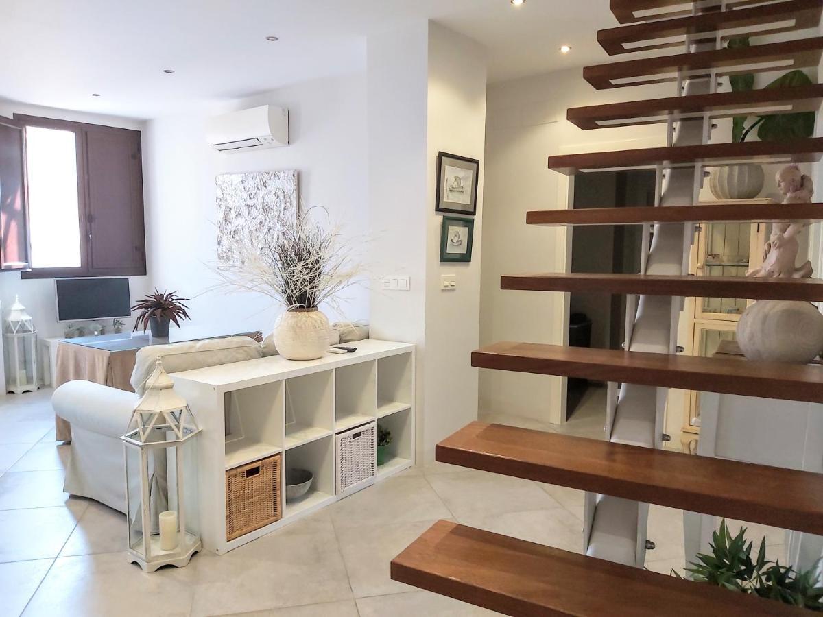 Triana Procurador Con Terraza Privada Apartment Sevilla Bagian luar foto